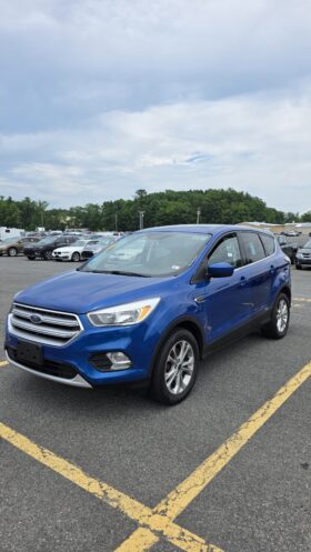 2017 Ford escape SE Sport Utility 4D