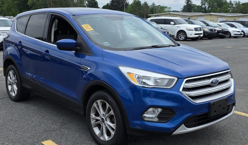 
								2017 Ford escape SE Sport Utility 4D full									