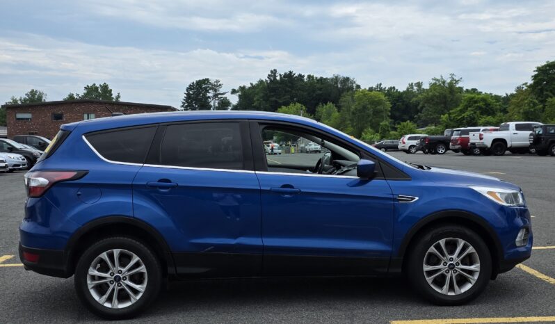 
								2017 Ford escape SE Sport Utility 4D full									
