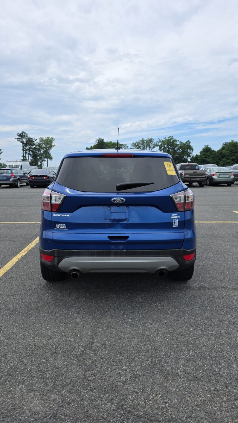 
								2017 Ford escape SE Sport Utility 4D full									