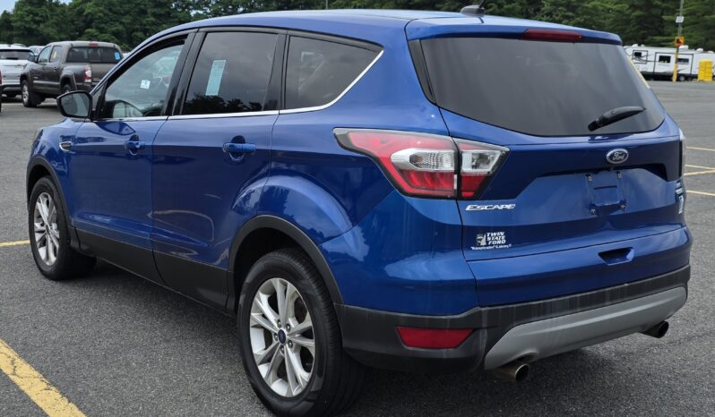 
								2017 Ford escape SE Sport Utility 4D full									