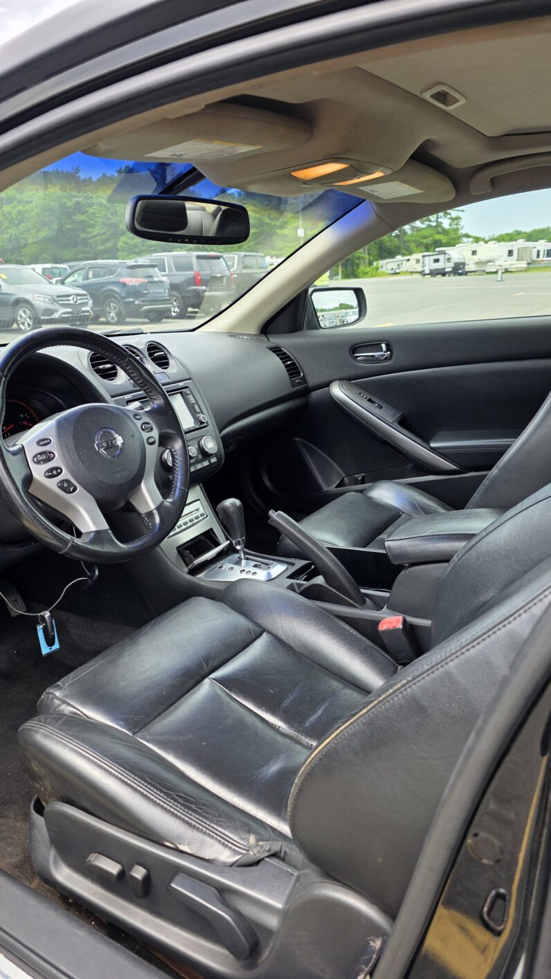 
								2009 Nissan Altima 2.5 S Coupe 2D full									