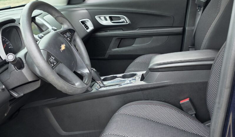 
								2016 Chevrolet Equinox LS Sport Utility 4D full									