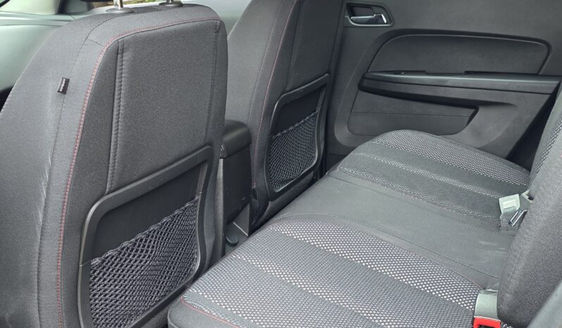 
								2016 Chevrolet Equinox LS Sport Utility 4D full									