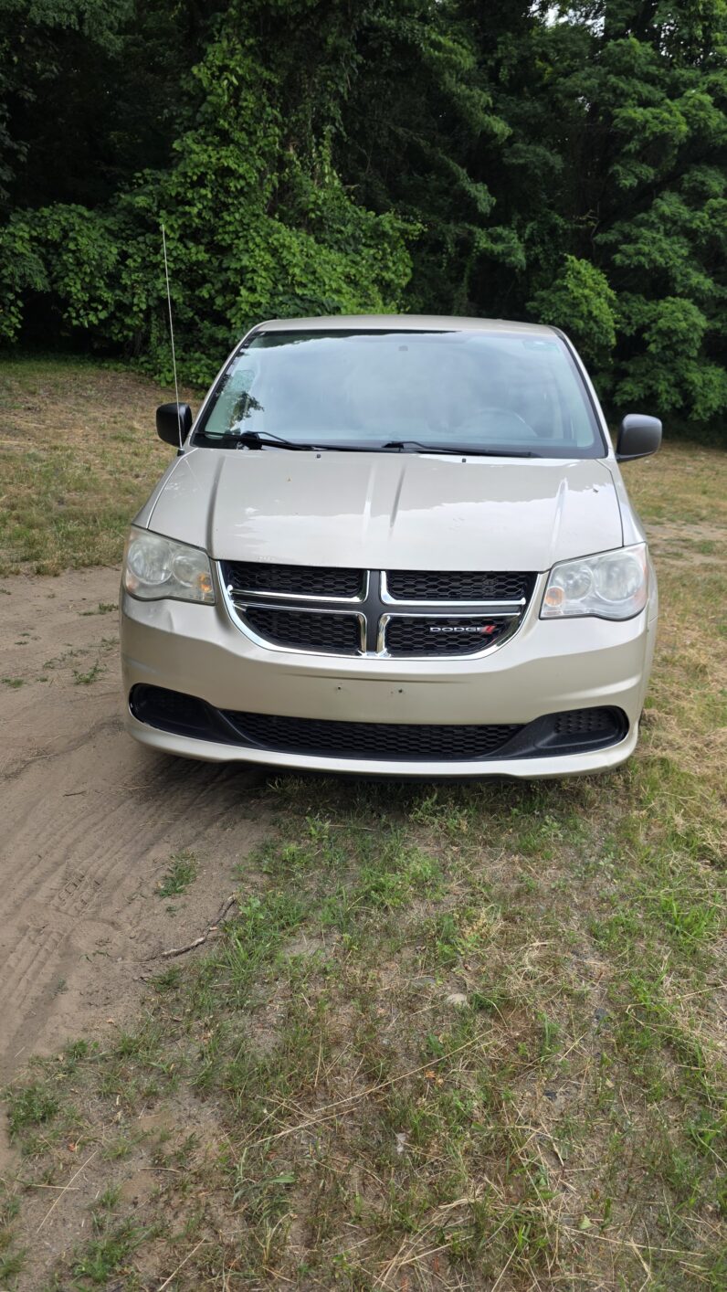 
								2014 Dodge Grand Caravan Passenger SE Minivan 4D full									