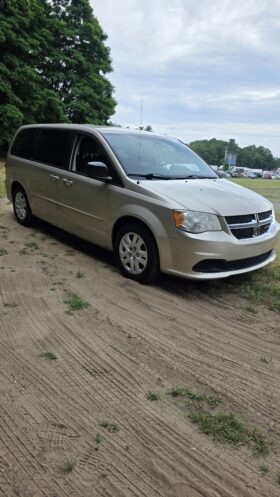2014 Dodge Grand Caravan Passenger SE Minivan 4D