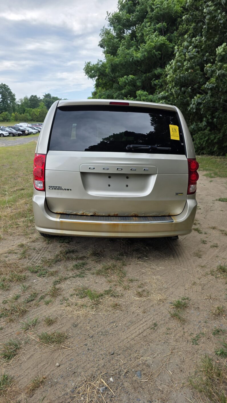 
								2014 Dodge Grand Caravan Passenger SE Minivan 4D full									