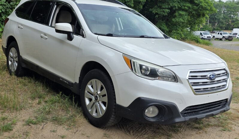 
								2017 Subaru outback 2.5i Premium Wagon 4D full									