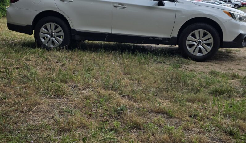 
								2017 Subaru outback 2.5i Premium Wagon 4D full									