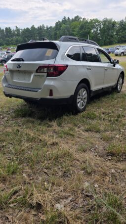 2017 Subaru outback 2.5i Premium Wagon 4D