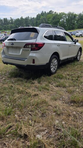 2017 Subaru outback 2.5i Premium Wagon 4D