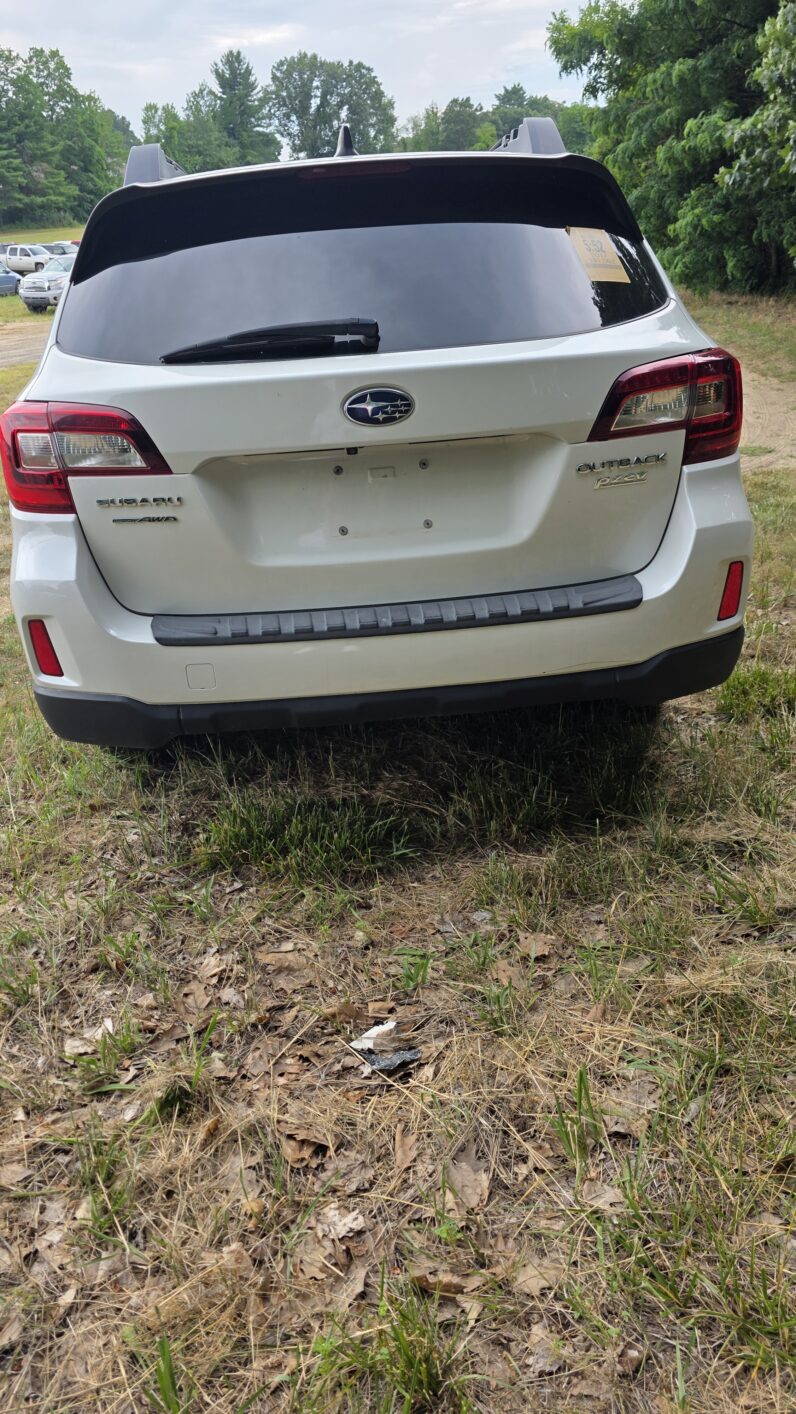 
								2017 Subaru outback 2.5i Premium Wagon 4D full									
