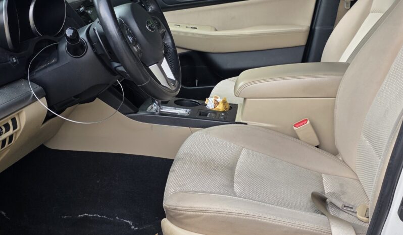 
								2017 Subaru outback 2.5i Premium Wagon 4D full									