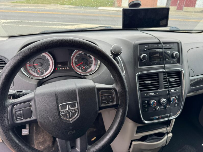 
								2014 Dodge Grand Caravan Passenger SE Minivan 4D full									