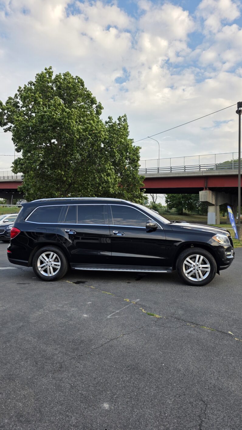 
								Mercedes-Benz GL450 4MATIC Sport Utility 4D full									