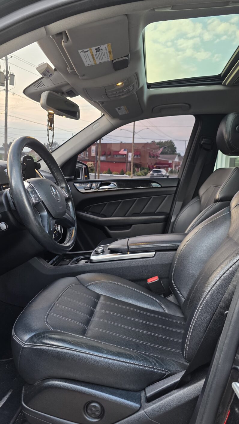 
								Mercedes-Benz GL450 4MATIC Sport Utility 4D full									