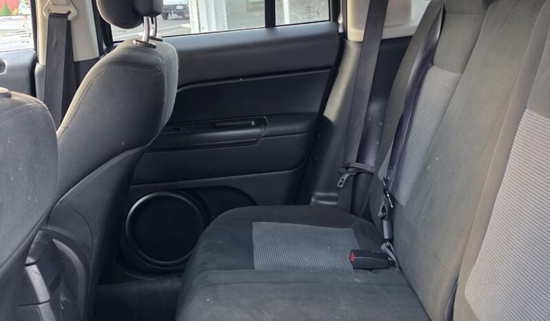 
								2013 Jeep Patriot Latitude Sport Utility 4D full									