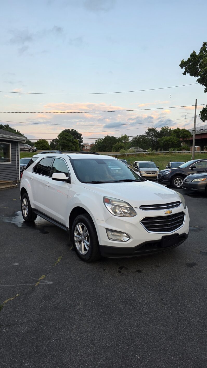 
								2016 Chevrolet Equinox LT Sport Utility 4D full									