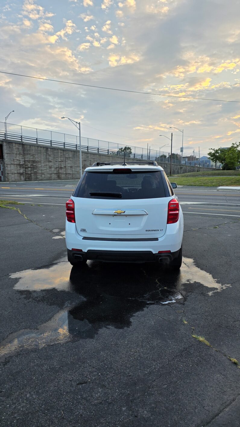 
								2016 Chevrolet Equinox LT Sport Utility 4D full									