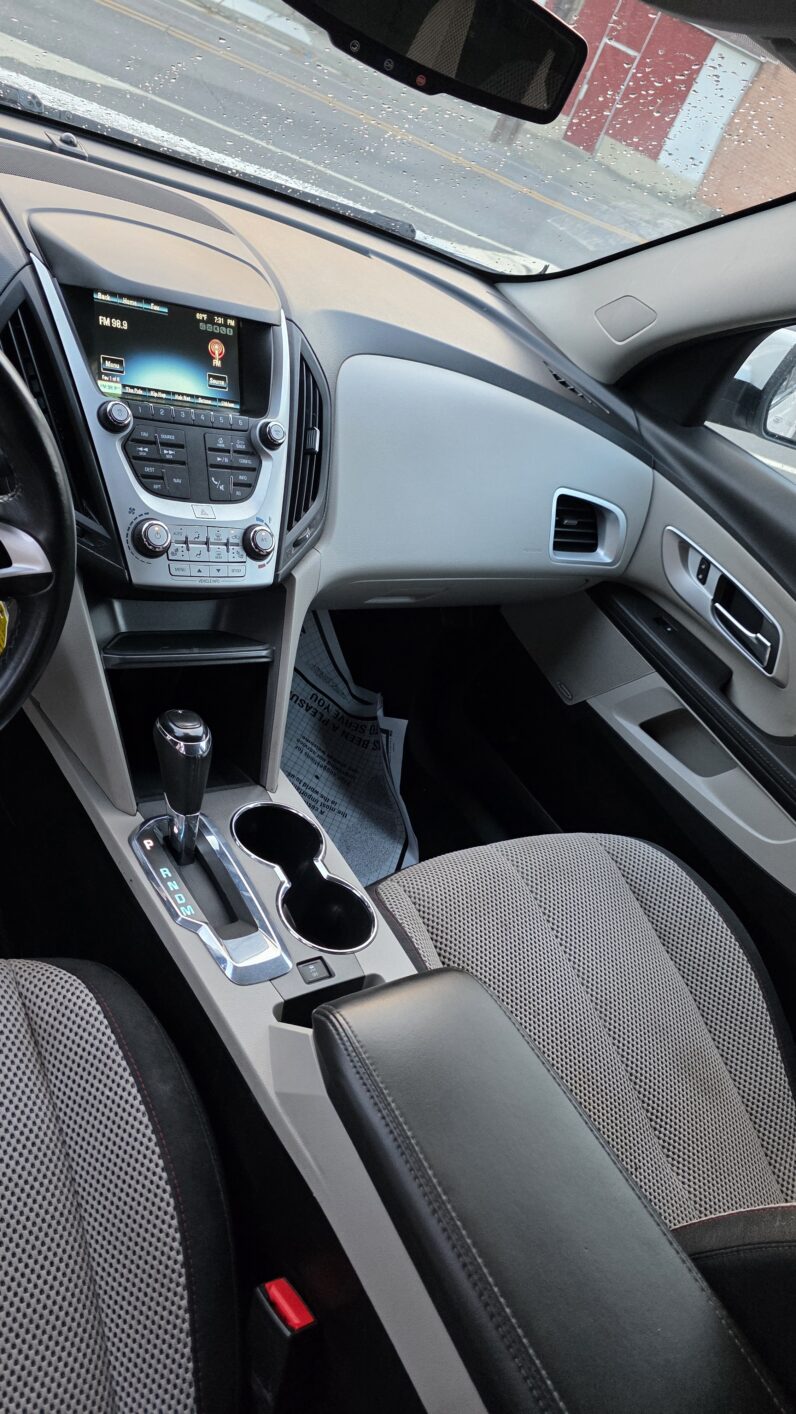 
								2016 Chevrolet Equinox LT Sport Utility 4D full									