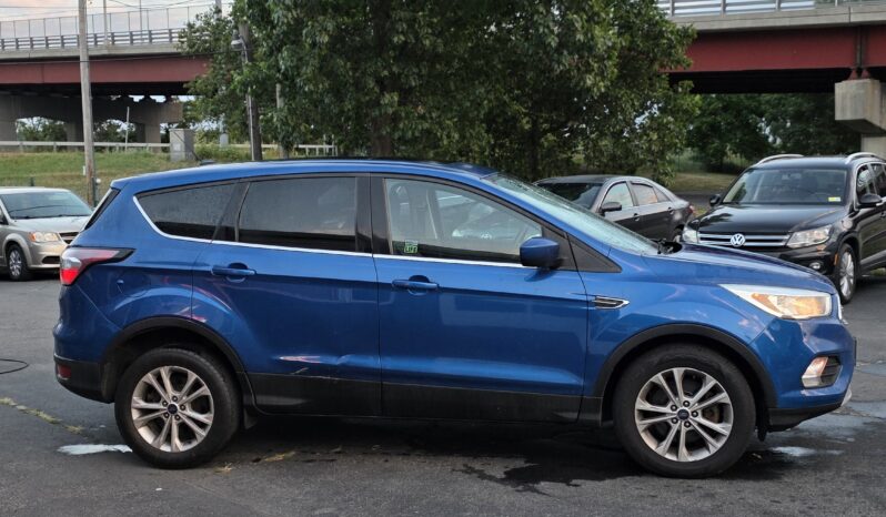 
								2017 Ford Escape SE Sport Utility 4D full									