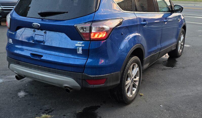 
								2017 Ford Escape SE Sport Utility 4D full									