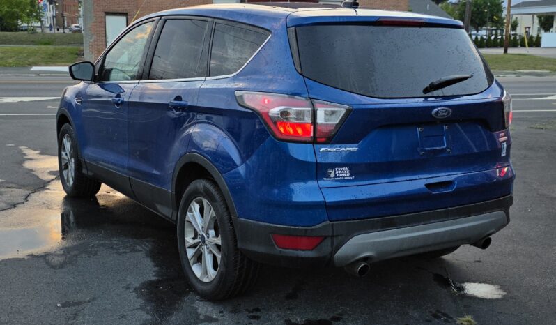 
								2017 Ford Escape SE Sport Utility 4D full									