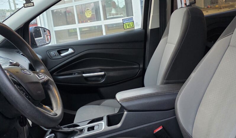 
								2017 Ford Escape SE Sport Utility 4D full									