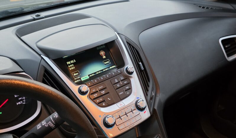 
								2016 Chevrolet Equinox LS Sport Utility 4D full									