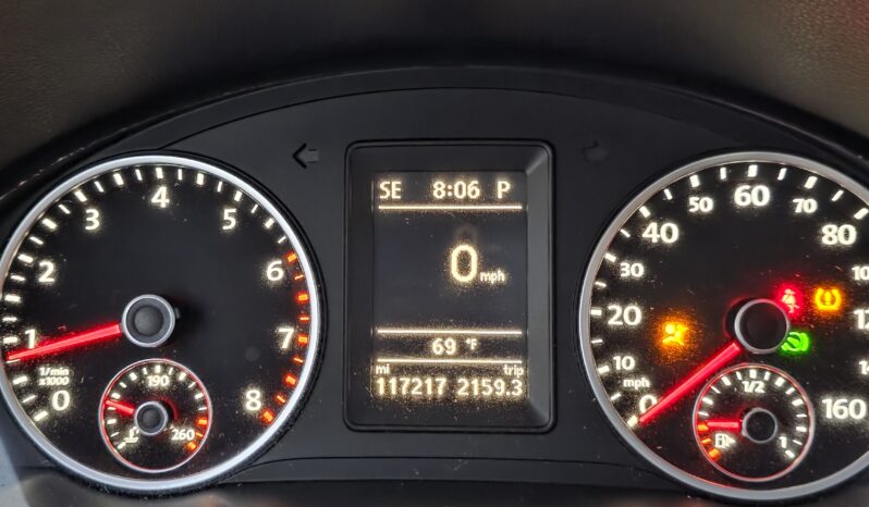 
								2013 Volkswagen Tiguan 2.0T SE 4Motion Sport Utility 4D full									